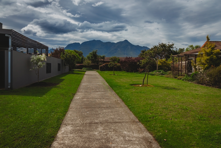 3 Bedroom Property for Sale in Earls Court Lifestyle Estate Western Cape